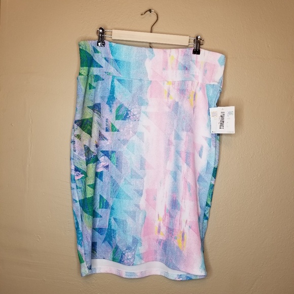 LuLaRoe Dresses & Skirts - 2XL Cassie LuLaRoe Skirt - New with Tags